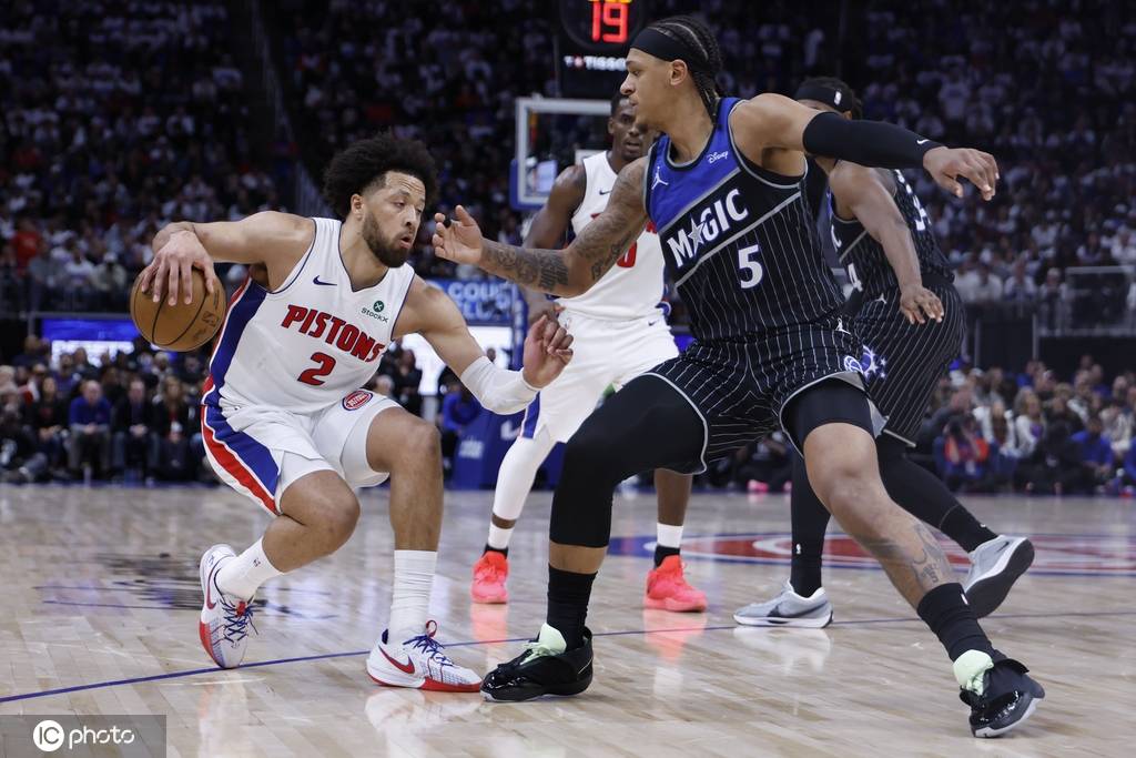 首个冷门来了！魔术掀翻东部第一活塞 为下位者争口气